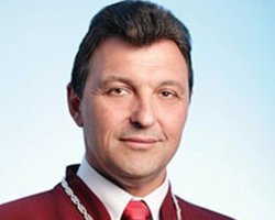 Решение по политреформе-2004 подготовит судья из Макеевки