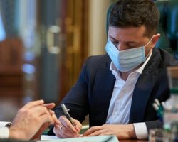 ОПЗЖ после блокировок телеканалов объявили о начале процедуры импичмента Зеленского