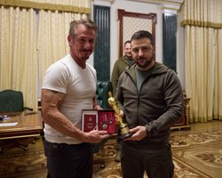 Документальный фильм Шона Пенна о войне в Украине вышел в американский прокат