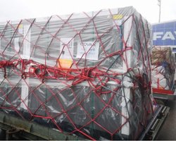 В Україні через механізм COVAX доставили другу партію вакцини проти коронавірусу