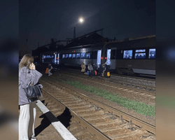 Поезд "Интерсити" застрял в селе возле Днепра из-за "минирования", — соцсети