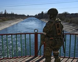 Військові РФ "евакуюються" на правий берег Дніпра після підриву Каховської ГЕС, — ЦНС