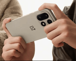 Цей смартфон присоромить Samsung: маловідома модель отримає передову функцію