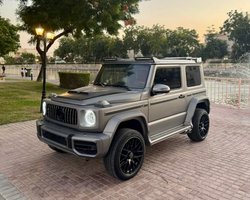 Маленький "Гелендваген": на продажу выставили Suzuki Jimny с ярким тюнингом (фото)