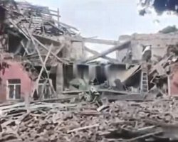 Знесло поверх: HIMARS вдарила по схованці ЗС РФ у селі Коренево під Курськом, — соцмережі (відео)