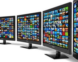 Говорят и показывают выборы. Какие кандидаты в президенты чаще других появляются в СМИ