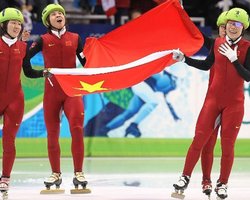 Китайские спортсменки установили мировой рекорд в шорт-треке и завоевали четвертое золото Олимпиады