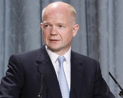МИД Великобритании: Каддафи больше не представляет интересы Ливии