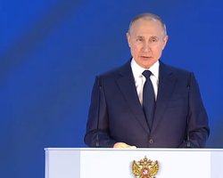 "Должен быть мощный щит": Путин выступил за независимость России в производстве вакцин