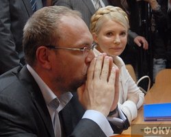  Власенко: Режиму Януковича нужна инвалид Тимошенко