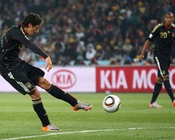 Гол Германии в ворота Ганы (видео)