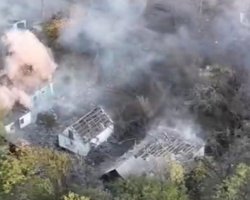 Прямим наведенням: танки ЗСУ прорвалися в захоплену Новоолексіївку і розбили позиції РФ (відео)