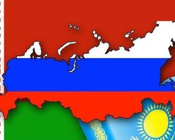 В России опровергли слова Азарова о статусе Украины 