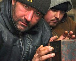 В Польше власти спасают бездомных от холода