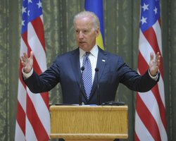 "Дело не в геополитике". Байден поддержал Тихановскую и протесты в Беларуси