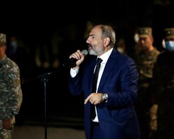 Пашинян: Подписать соглашение о прекращении войны меня попросила армия
