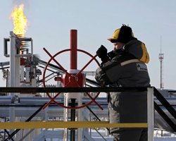 Нефтяной обвал убивает экономику РФ: эксперт о коллапсе финансов Кремля