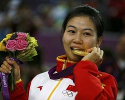 Первое золото Олимпиады отправляется в Китай
