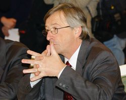 Глава Еврогруппы: Скептики зря ждут распада еврозоны