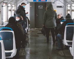 Дешево и сердито. Киевляне нашли способ ездить без спецпропусков во время локдауна