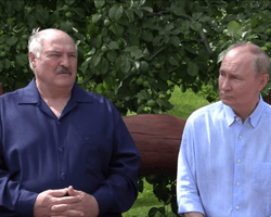 "50, 60, 10 днів — так політика не робиться": Лукашенко висміяв дедлайни Трампа для Путіна