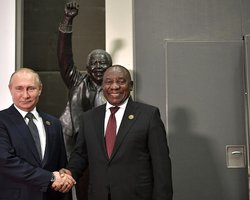 Міцне партнерство: у ПАР похвалили Путіна за відмову їхати на саміт БРІКС у Йоганнесбург