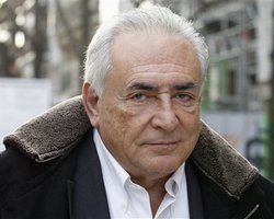 Стросс-Кан потребовал уничтожить тираж книги своей бывшей любовницы