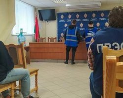 В Минске силовики задержали около 20 журналистов