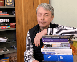 Глава Минкульта считает неуместными штрафы за русский язык (видео)