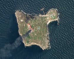 Российские военные покинули остров Змеиный в Черном море (фото)