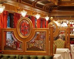 Журналисты нашли спрятанный "золотой вагон" Виктора Медведчука (фото, видео)