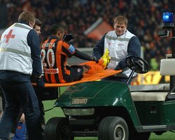 Дуглас Коста выбыл на две недели