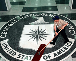 Классическая практика шпионов РФ: экс-офицер ЦРУ высказался о "сливе" документов США