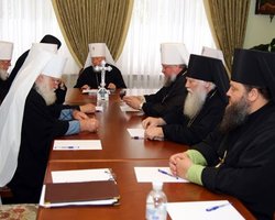 УПЦ МП откроет еще девять монастырей