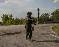 Сєвєродонецьк наполовину оточений, але про вихід ЗСУ не йдеться, — батальйон "Свобода" (відео)