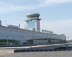 Взрыв в Домодедово мог совершить один из встречающих