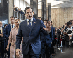 Госдеп США приостановил военную поддержку Украины, заявили СМИ: в Пентагоне отрицают, детали