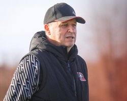 Потиснув руку після матчу: український тренер привітав росіянина, що підтримував війну, — ЗМІ