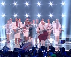 Привет из Украины. На открытии "Евровидения 2023" выступили Тина Кароль, Верка Сердючка и Go_A