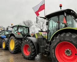 Польські фермери заблокували два нових пункти пропуску в Україну, — ДПСУ