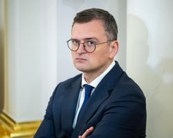 "Раздражал" Ермака, который хотел больше контроля над МИД:  Politico об увольнении Кулебы