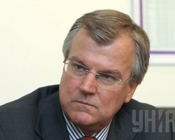 Лондон считает катастрофу Боинга терактом