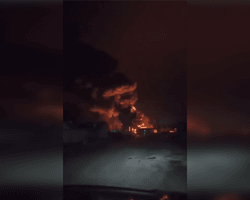 Атака БПЛА на Калузьку область РФ: очевидці повідомляють про пожежу на нафтобазі (відео)