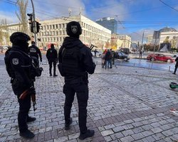 Запасіться водою та їжею: у Київській ОВА не заперечують проблем із водою та електрикою