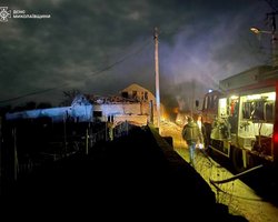 Нічна атака дронів: на Миколаївщині поранено 11 людей, в Одесі застосовуються екстрені відключення