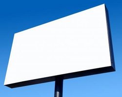 Кандидаты потратили на рекламу около 3 млрд. грн, - эксперт