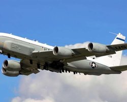 Американский самолет-разведчик направился в небо над Черным морем