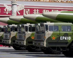 Зіткнення Китаю і США через Тайвань загрожує ядерною катастрофою, — інститут ВМС США