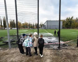 Академія "Металіста 1925" постраждала під час нічного обстрілу Києва (фото)