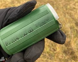 Мигранты на границе бросали гранаты, которые использовали силовики Лукашенко в 2020 (фото)